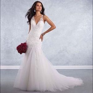 Alfred Angelo Wedding Dress style 3005